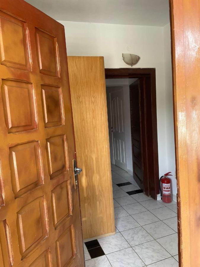 Constantinescu A. Hotell Buşteni Exteriör bild