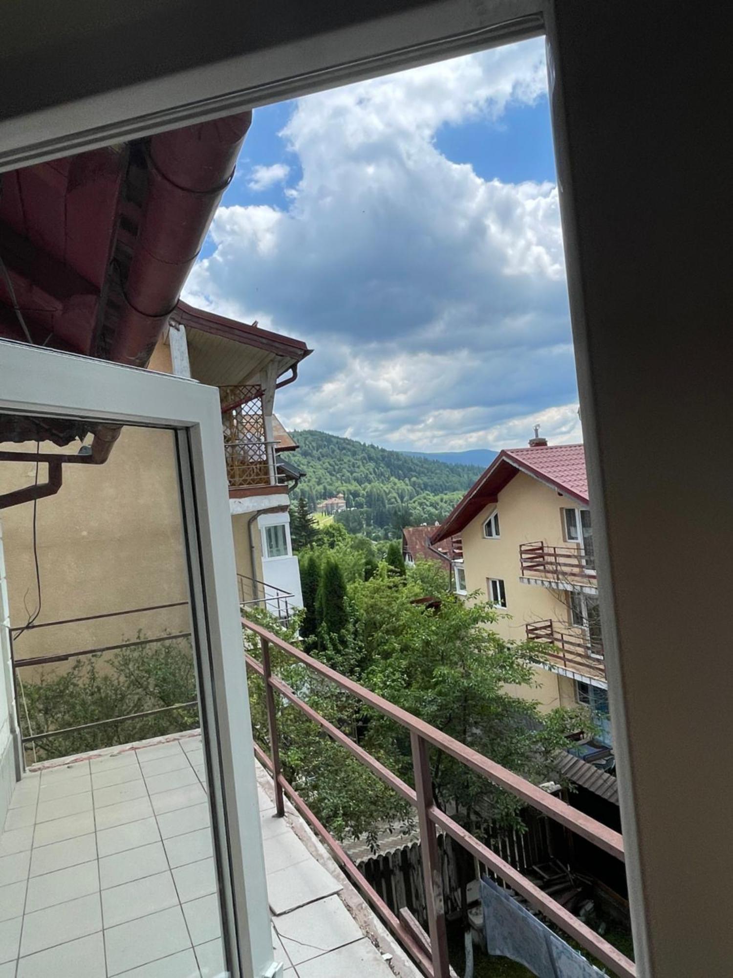 Constantinescu A. Hotell Buşteni Exteriör bild