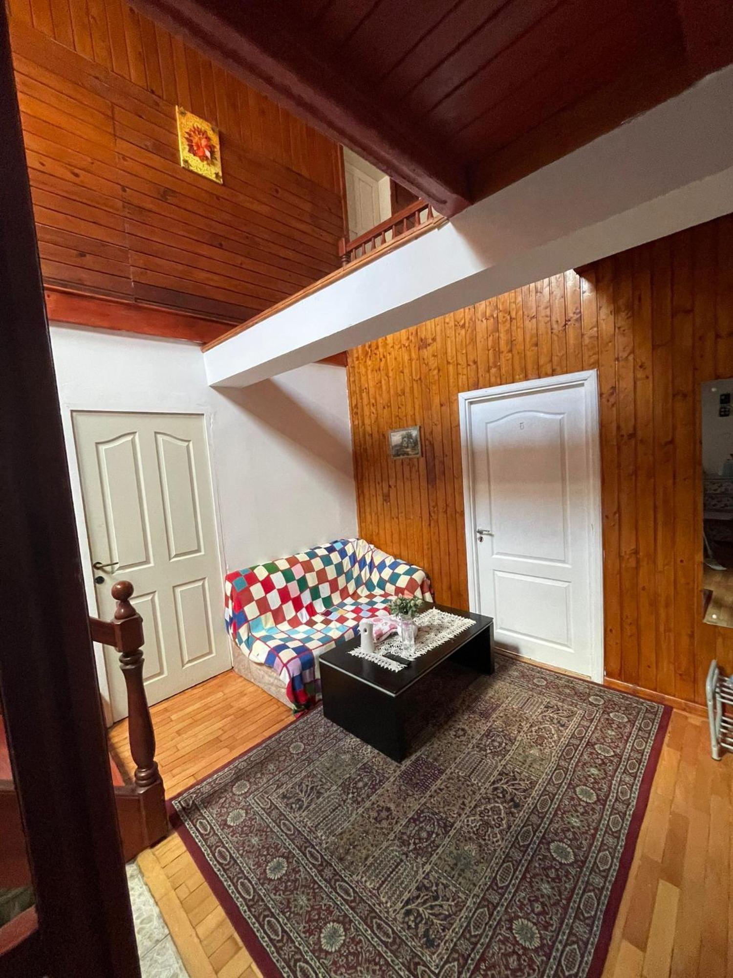 Constantinescu A. Hotell Buşteni Exteriör bild
